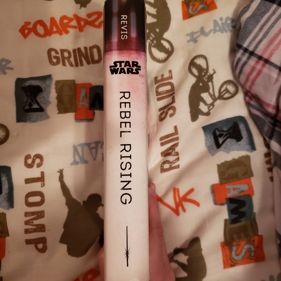 Star Wars Rebel Rising Book - Picture 2 of 4